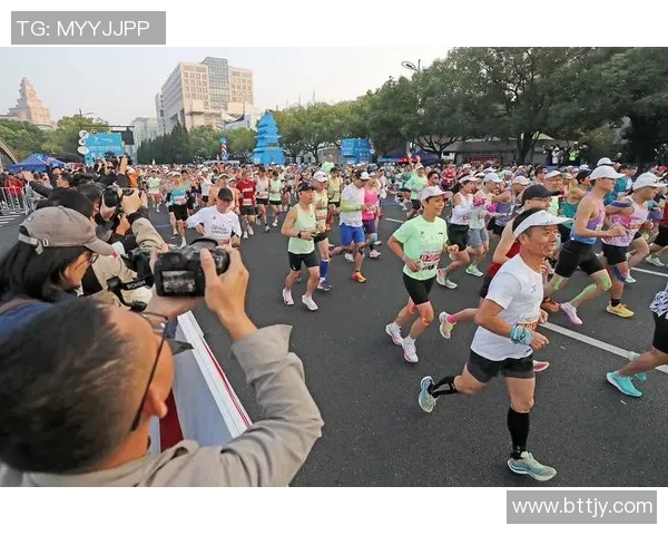 杭州城市马拉松点评聚焦攀岩队员个人能力的精彩表现与成长之路